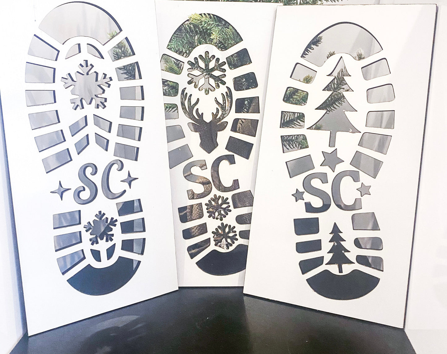Santa Footprints, Santa Boot Stencils, Night Before Christmas Ideas, New Traditional Christmas Ideas, Activities for Children, New Baby Idea