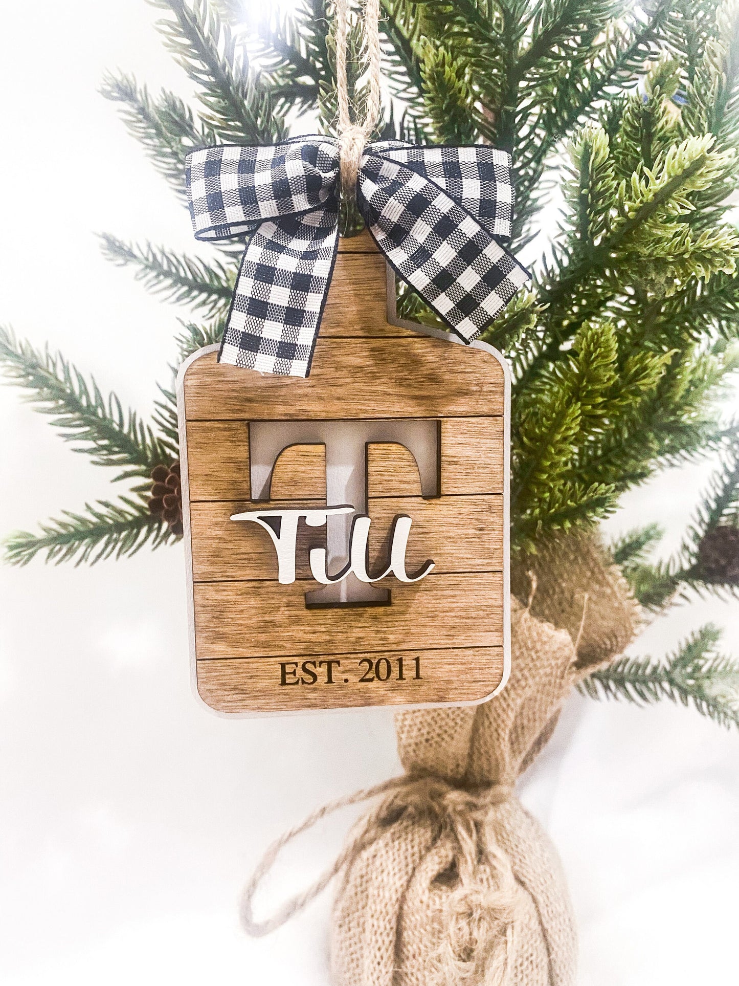 Personalized Cutting Board Ornament, Gift for Her, New Home Gift, Last Name Ornament, Monogram Ornament, Custom Ornament, Gift Ideas