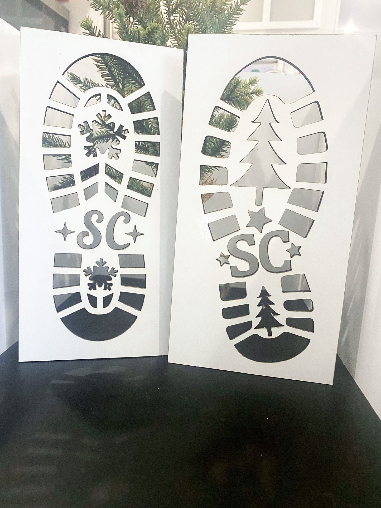 Santa Footprints, Santa Boot Stencils, Night Before Christmas Ideas, New Traditional Christmas Ideas, Activities for Children, New Baby Idea