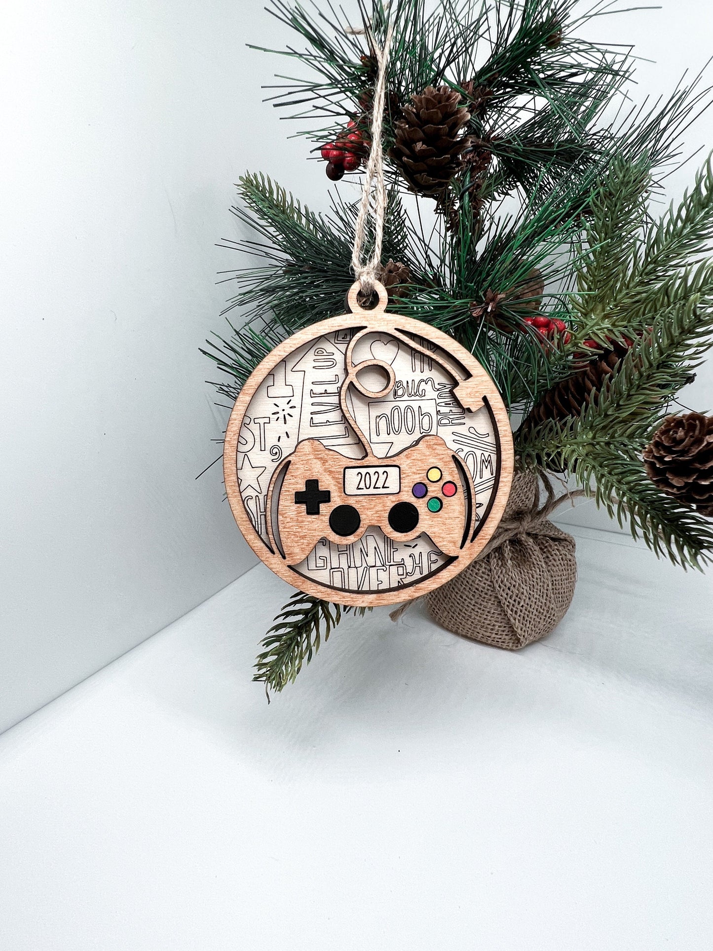 Personalized Game Controller Ornament, Gamer Gift, Gift for Gamer, Controller Ornament, Gift for son, Gift for him, Gift for her,Custom Gift