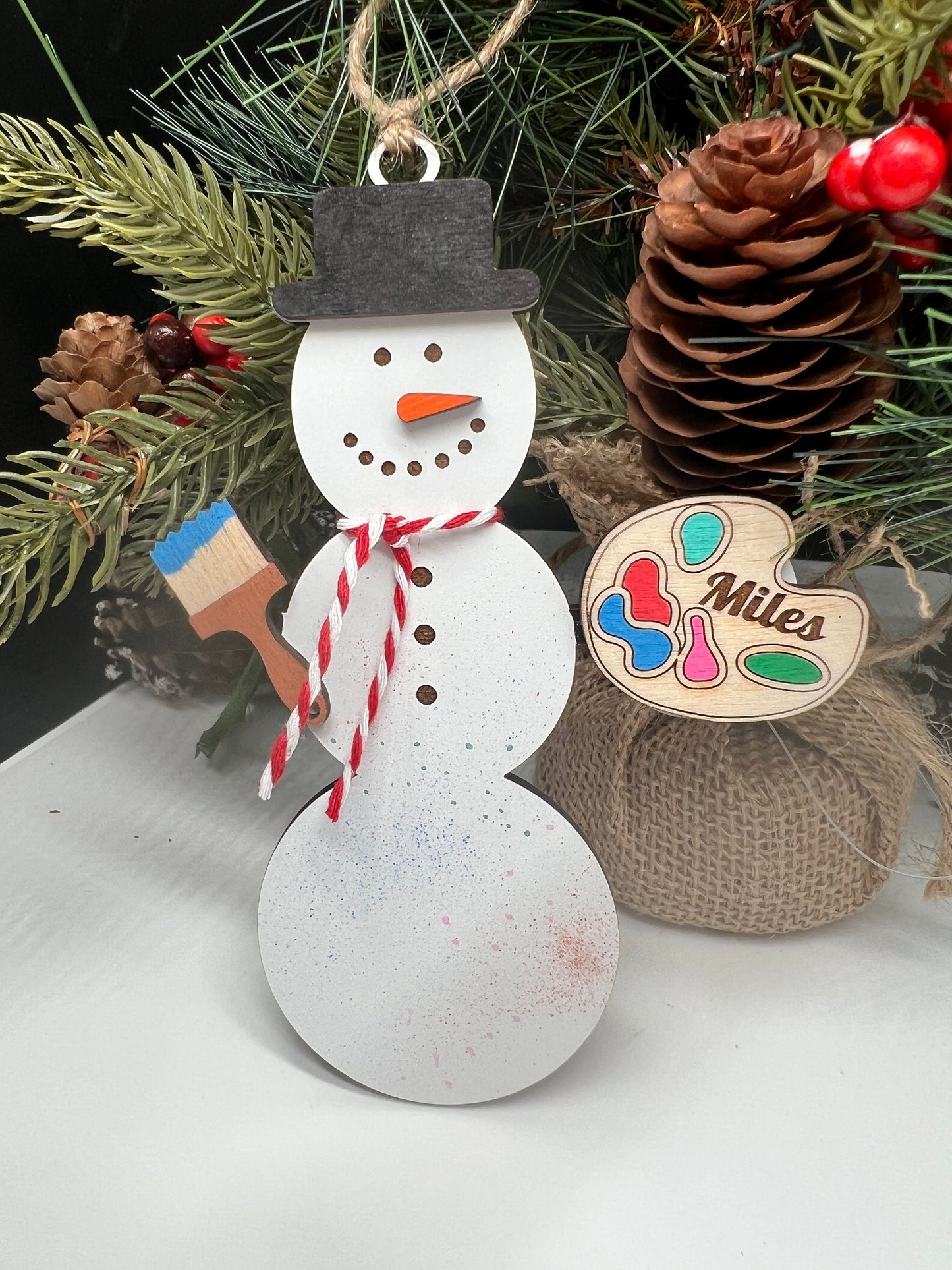 Personalized Artist Snowman Ornament, Gift for Artist/Painter, Snowman Ornament, Christmas Decor, Gift for Kids, Christmas Tree Ornament