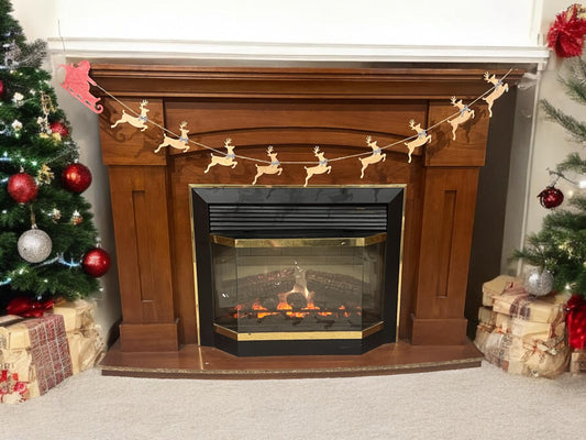 Santa sleigh garland, Reindeer garland, Christmas Mantel Decor, Holiday wood garland, Santa reindeer garland, Farmhouse Christmas decor