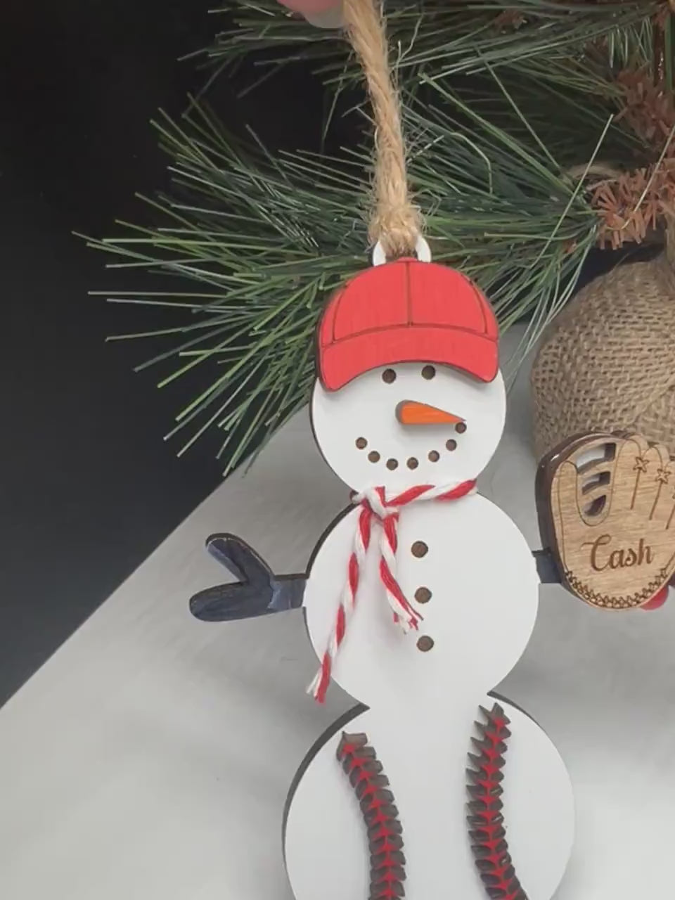 Personalized Baseball Snowman Ornament, Gift for Coach, Softball Gift, Baseball Ornament, Christmas Tree Decor, Snowman Ornament, Coach/kids