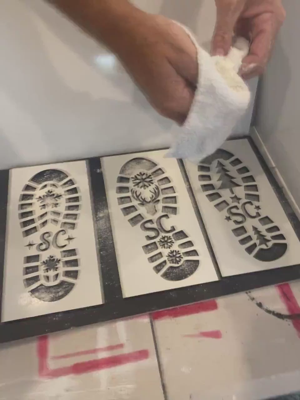 Santa Footprints, Santa Boot Stencils, Night Before Christmas Ideas, New Traditional Christmas Ideas, Activities for Children, New Baby Idea